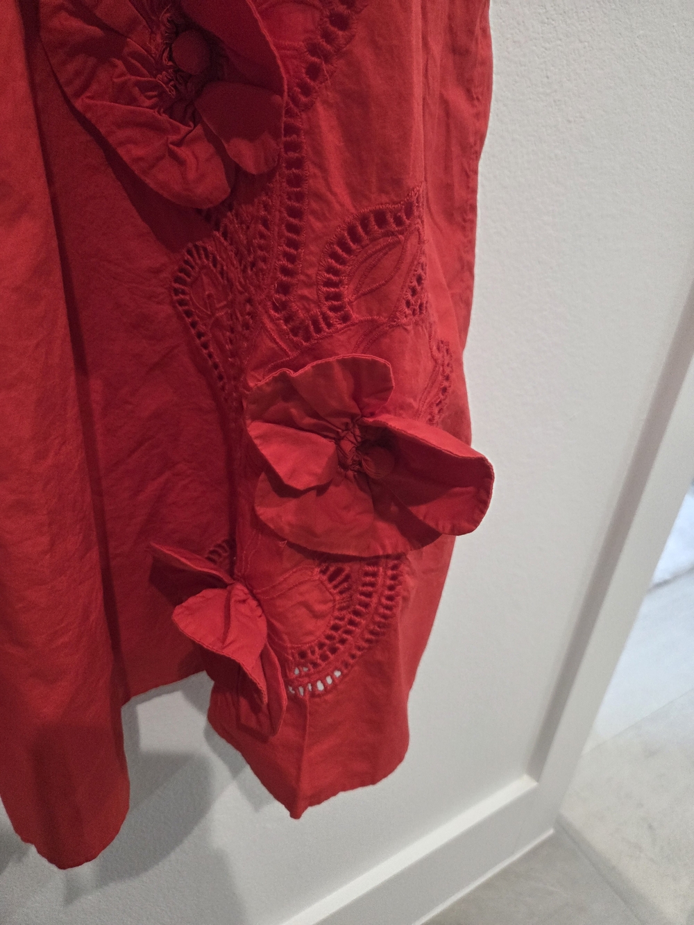 Anthropologie Maeve Red Floral Appliqué Midi Skirt XS  NWT - Picture 8 of 12